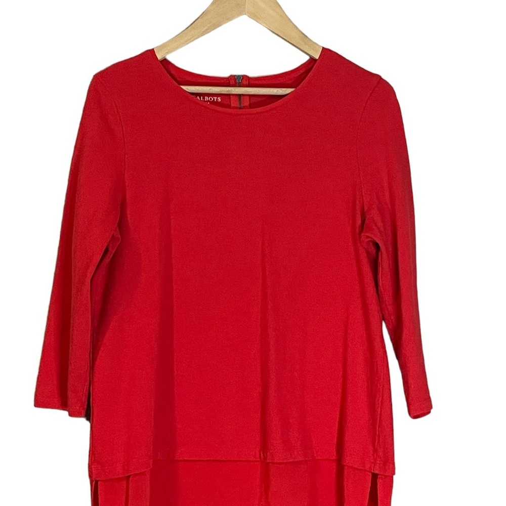 Talbots deep orange 3/4 sleeved cotton top. Vside semi sheer hem. Women’s Medium